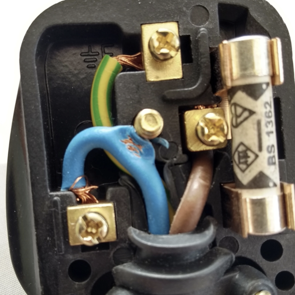 PAT tested | Plug with internal damage, wries are frayed.
